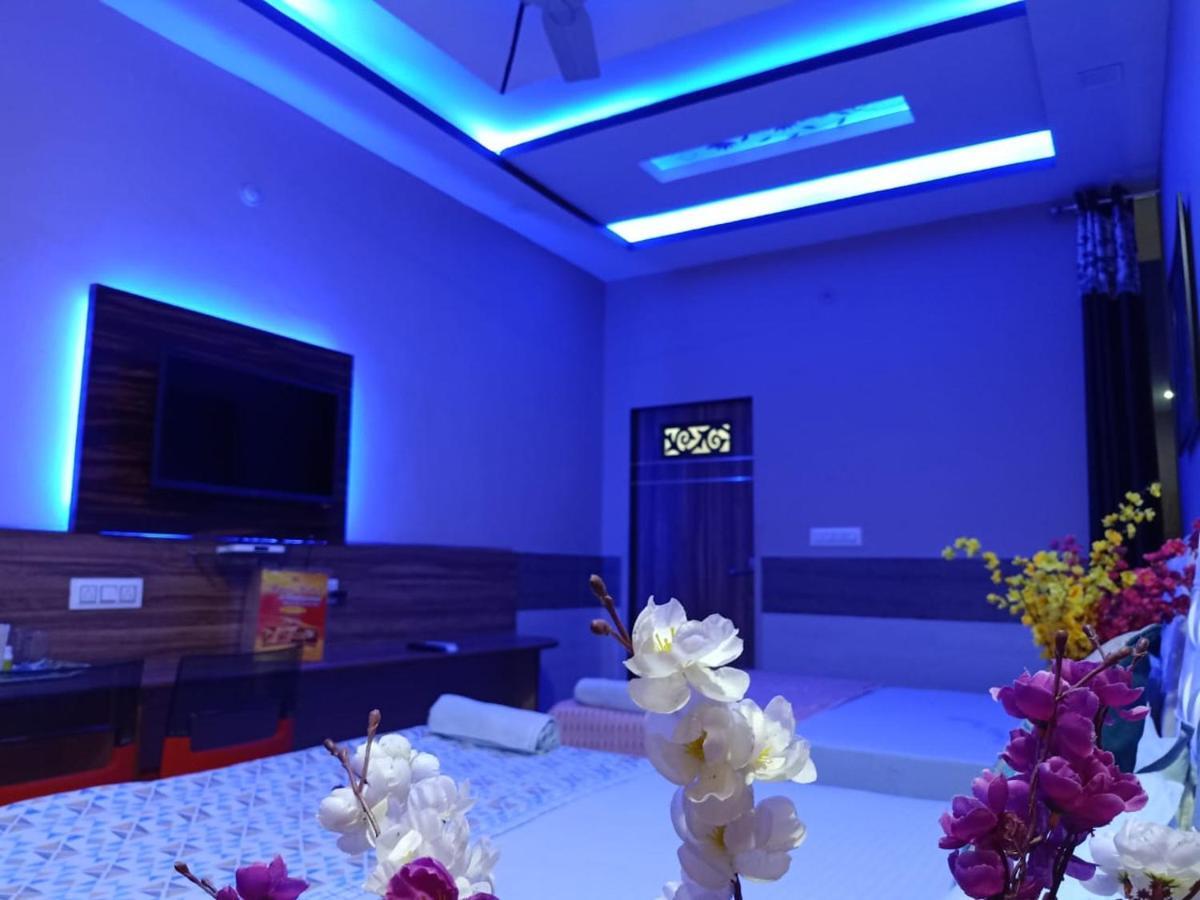 Maan Hotel And Restaurant Алвар Екстериор снимка